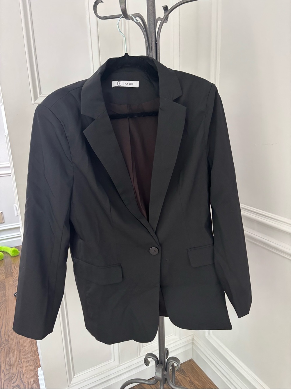 Cicy Bell Women's Black Single-Button Suit Jacket